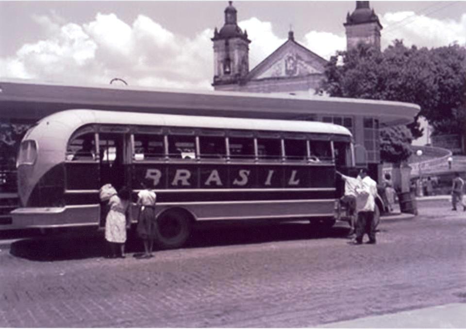 Os primeiros ônibus de Manaus começaram a circular na década de 40