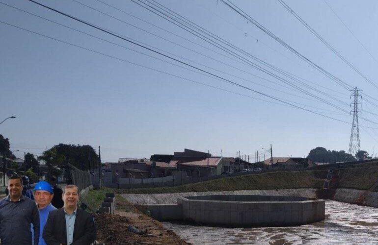 Imagem ridiculamente editada reflete a falta de compromisso do vice-prefeito com a cidade de Taubaté