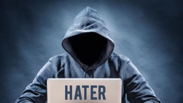 Saiba como se proteger de haters na internet!